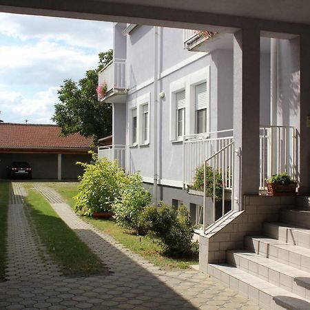 Appartement Berni Strebersdorf Buitenkant foto